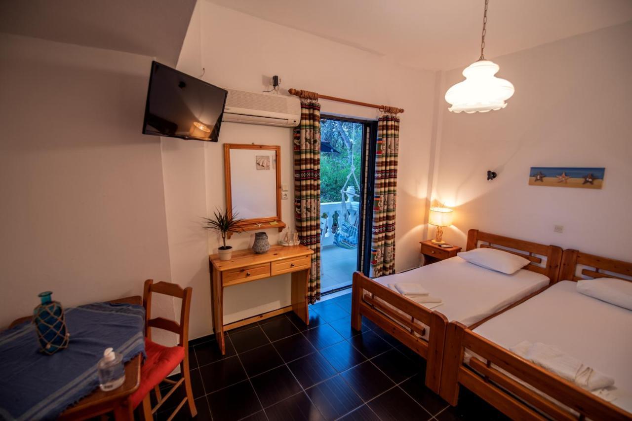 Stella Studios Poros Town Екстериор снимка