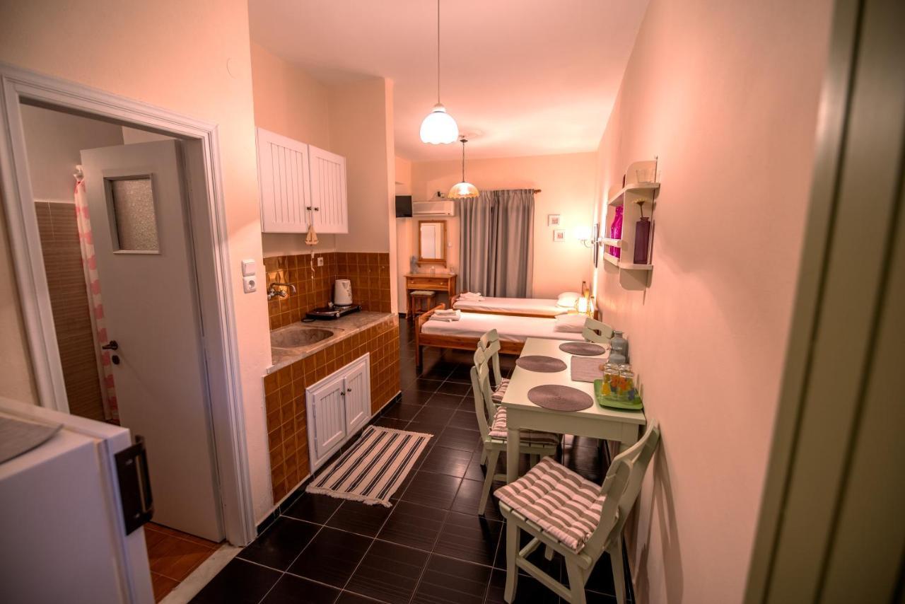 Stella Studios Poros Town Екстериор снимка