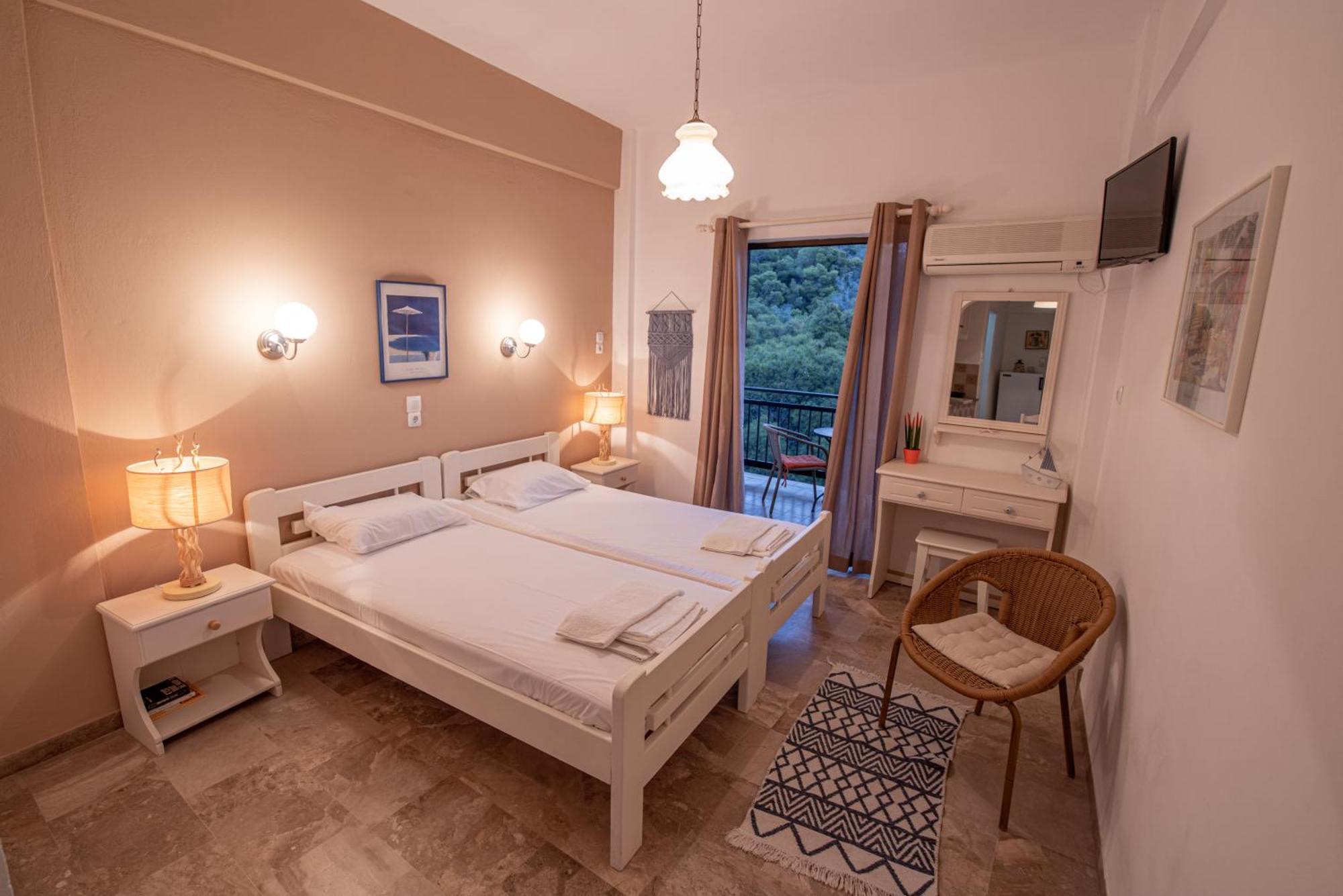 Stella Studios Poros Town Екстериор снимка