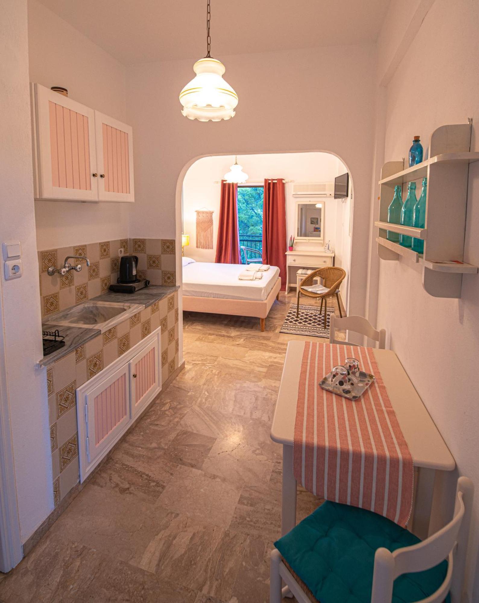 Stella Studios Poros Town Екстериор снимка