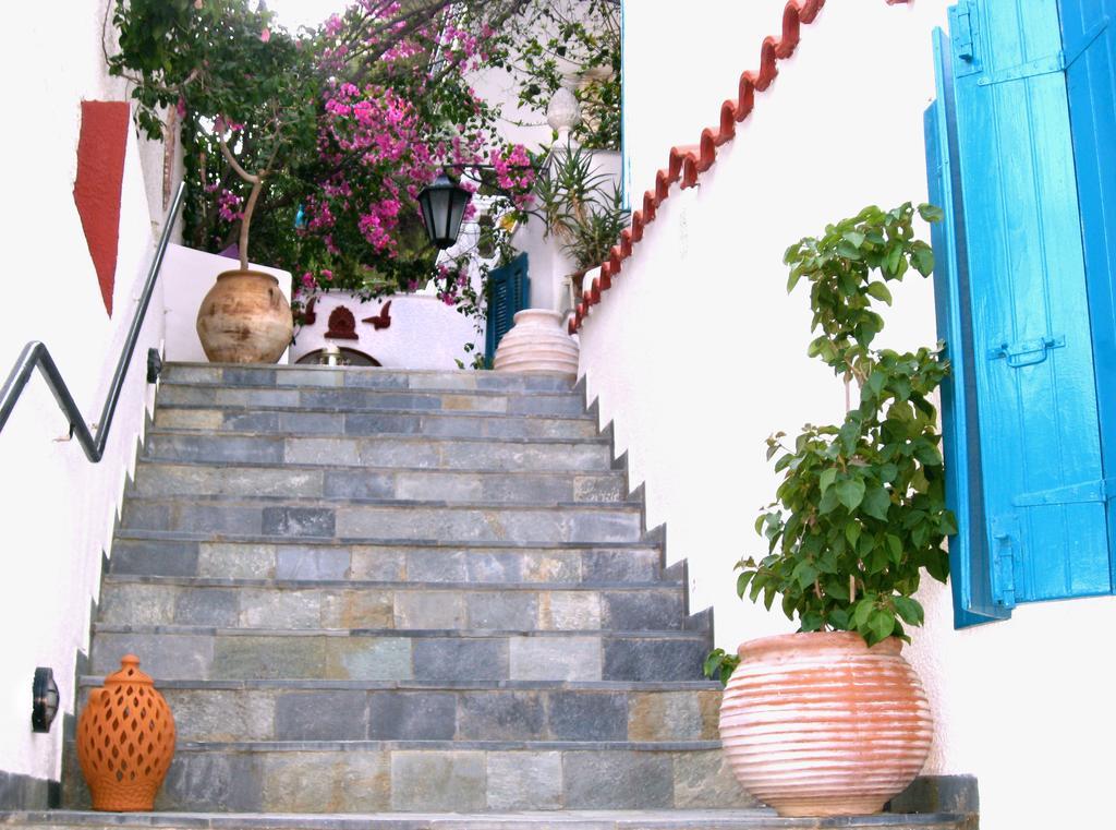 Stella Studios Poros Town Екстериор снимка