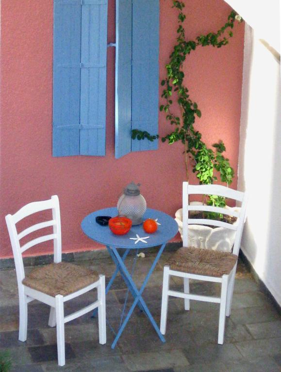 Stella Studios Poros Town Екстериор снимка